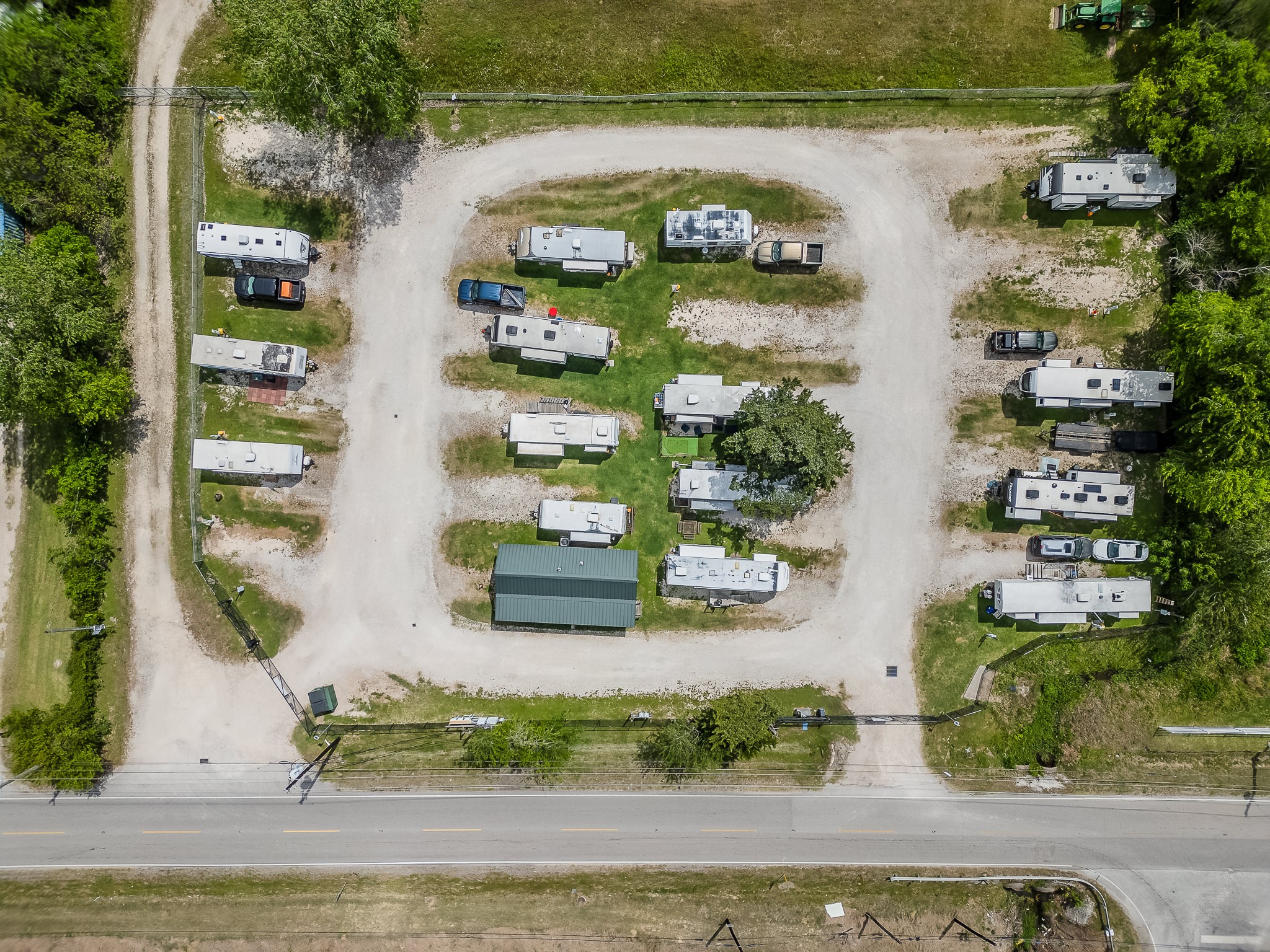 1116 North Battlebell Road Highlands, TX 77562 - Photo 16 of 23