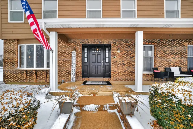 $525,000 | 9623 South Carls Drive, Plainfield, IL 60585