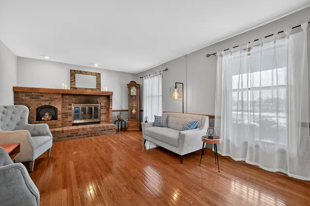 $525,000 | 9623 South Carls Drive, Plainfield, IL 60585