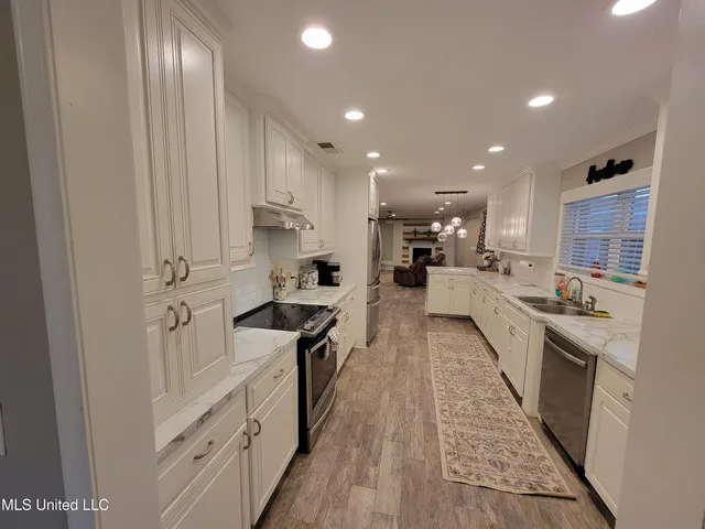 $275,000 | 270 Magnolia Drive, Raleigh, MS 39153