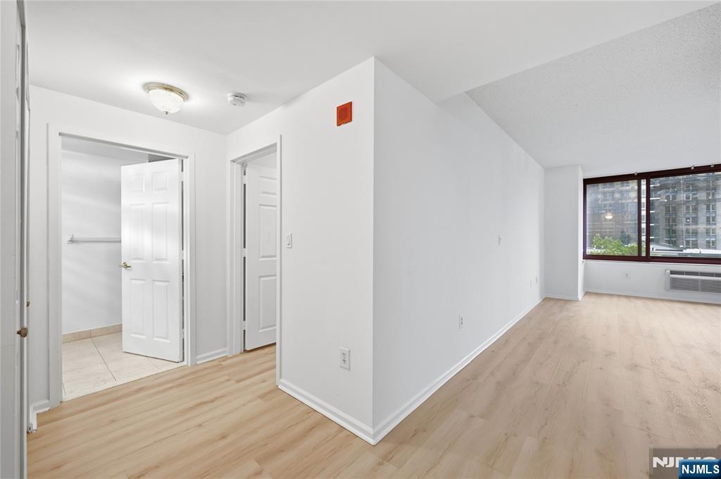 100 Old Palisade Road, Unit 1613 Fort Lee, NJ 07024 - Photo 12 of 35
