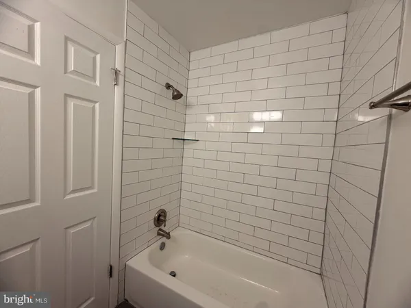 $2,450 | 5129 Clacton Avenue, Unit 68, Suitland, MD 20746