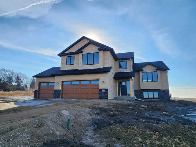 $695,000 | 1602 21st Street Northeast, Kasson, MN 55944