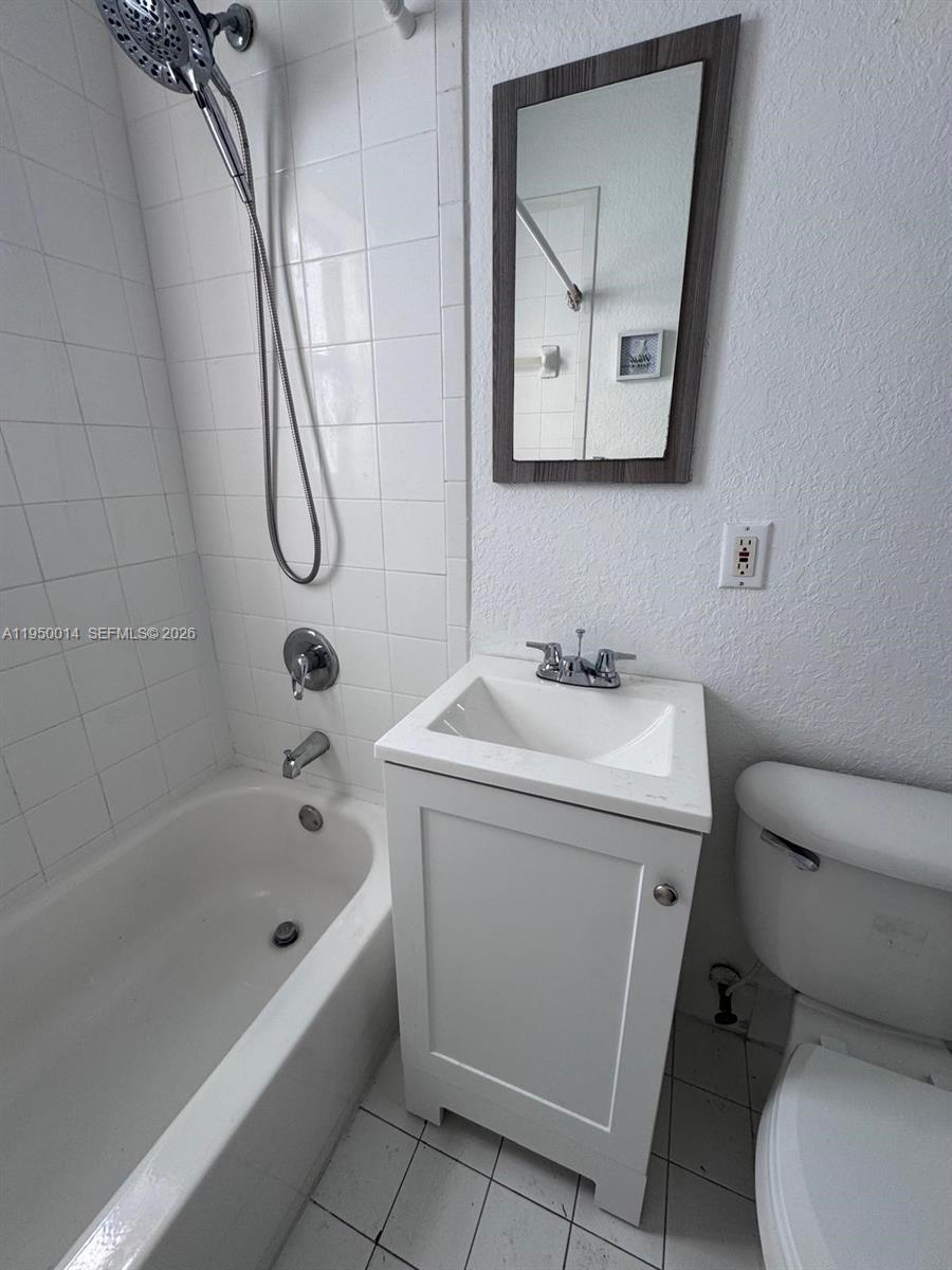 8463 Northwest 4th Court, Unit 8463 Miami, FL 33150 - Photo 8 of 13