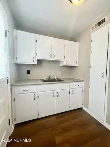 $1,250 | 101 Queens Road, Jacksonville, NC 28540