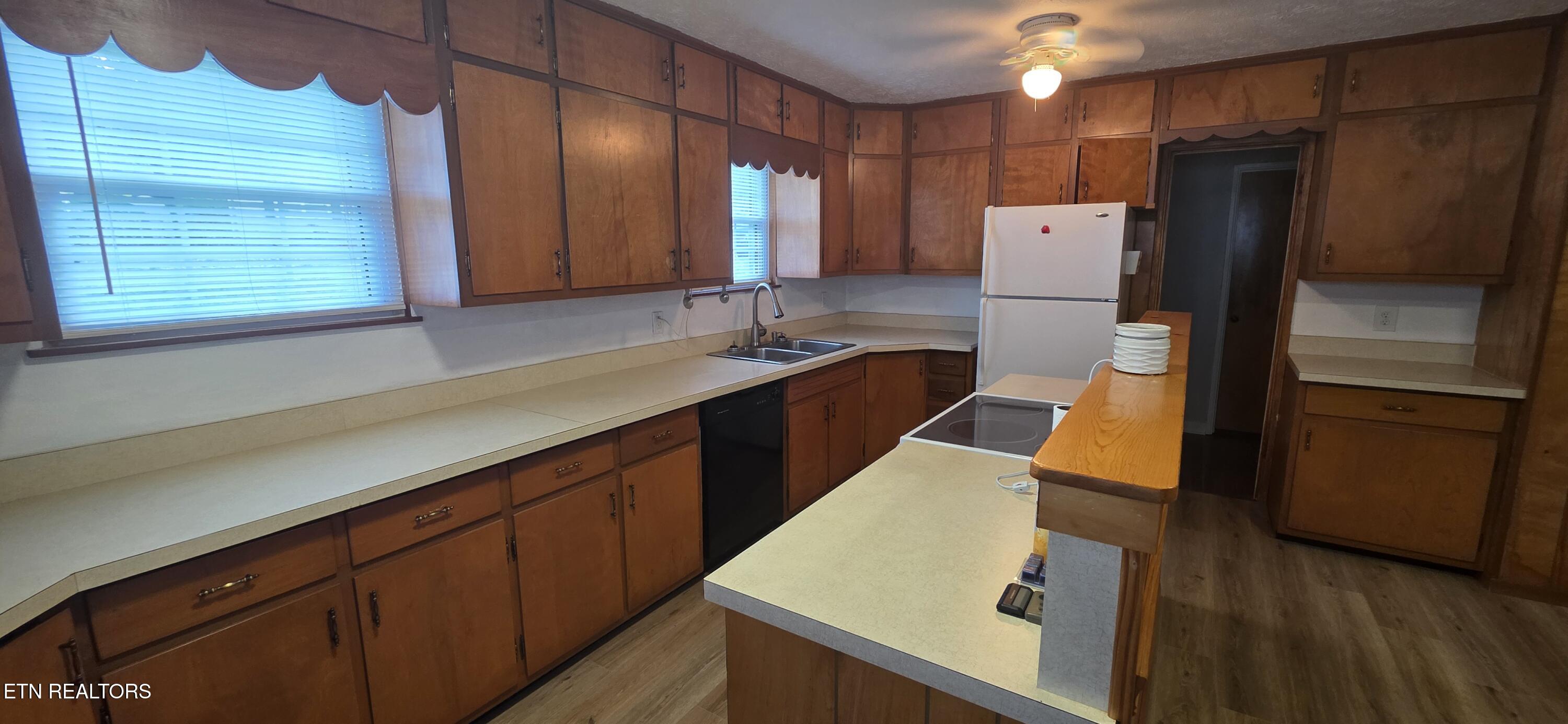 258 East Drive Oak Ridge, TN 37830 - Photo 8 of 42 1000007763