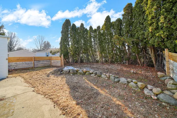 $29,500 | 217 Red River Drive, Adrian, MI 49221