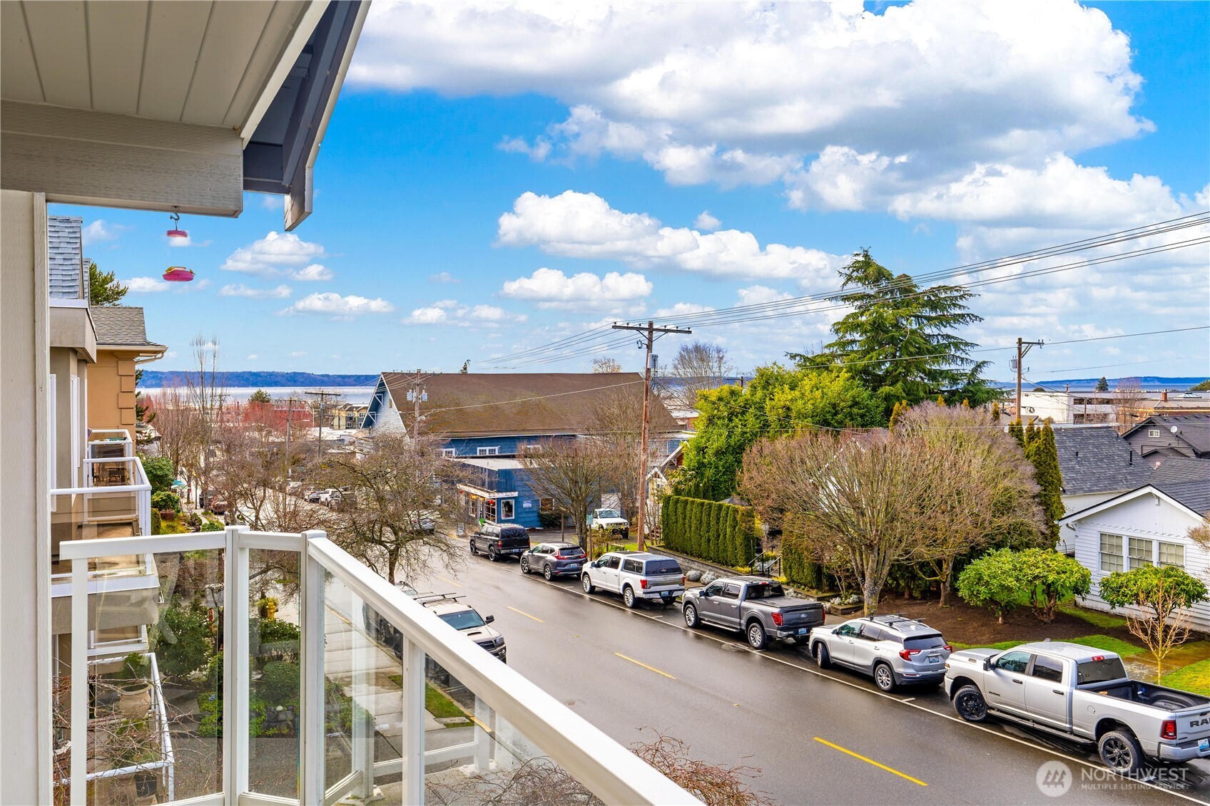550 Dayton Street, Unit 201 Edmonds, WA 98020 - Photo 31 of 38 a view of a city street with cars