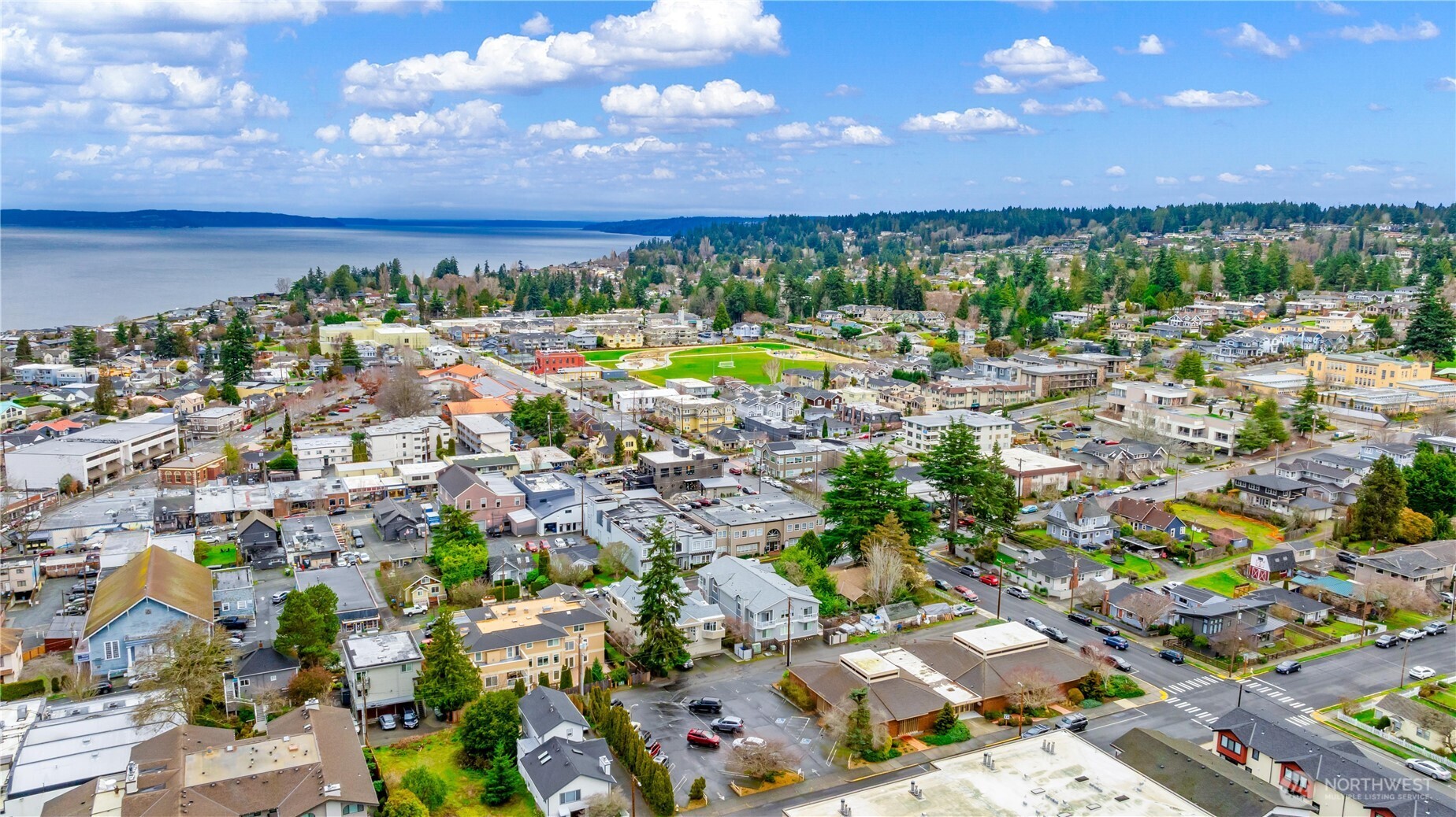 550 Dayton Street, Unit 201 Edmonds, WA 98020 - Photo 37 of 38 a view of a city