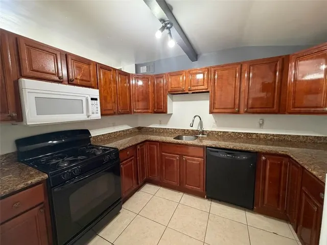 $1,700 | 4 Albert Court, Metairie, LA 70003