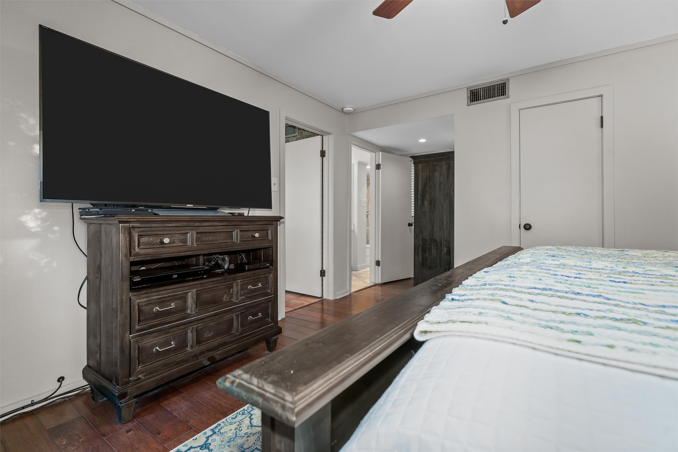 246 Watch Hill Road Brookeland, TX 75931 - Photo 20 of 45 Primary bedroom-1st floor