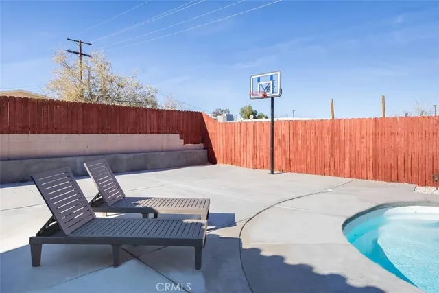 $2,500 | 71620 Juanita Drive, Twentynine Palms, CA 92277