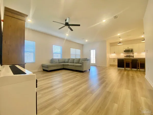 $2,200 | 9668 Sagewood Drive, Pensacola, FL 32526