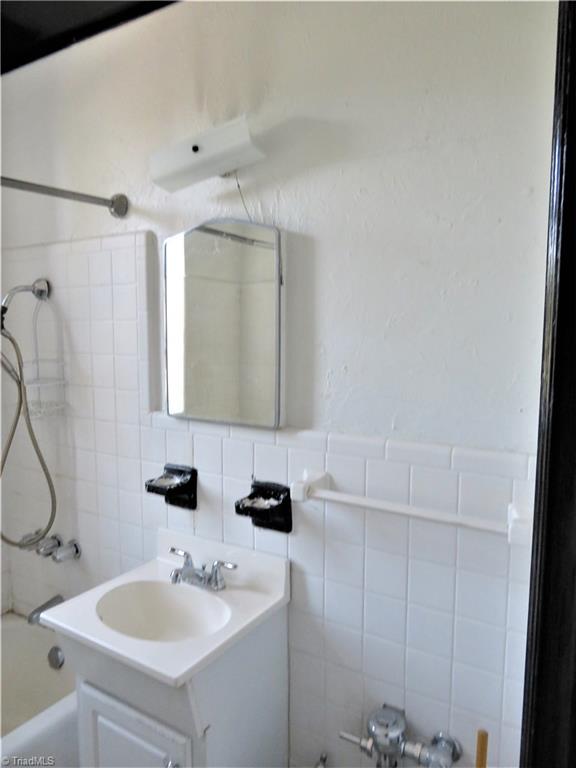 1209 North Main Street, Unit E High Point, NC 27262 - Photo 12 of 14 Gallery Image 12