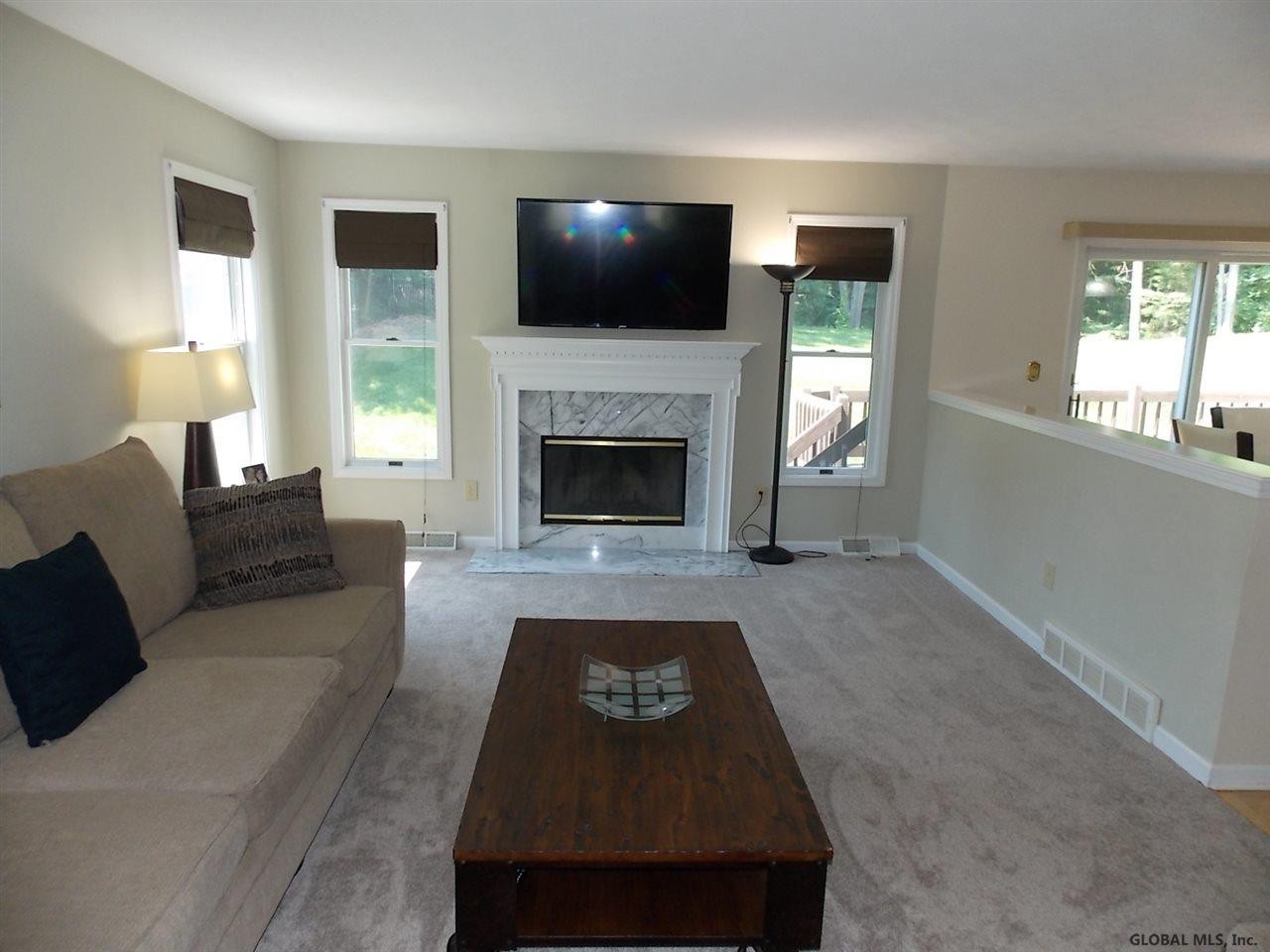41 Marcel Road Halfmoon, NY 12065 - Photo 6 of 26 Photo 6