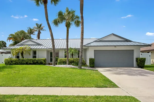 $1,350,000 | 1461 Southwest 16th Street, Boca Raton, FL 33486