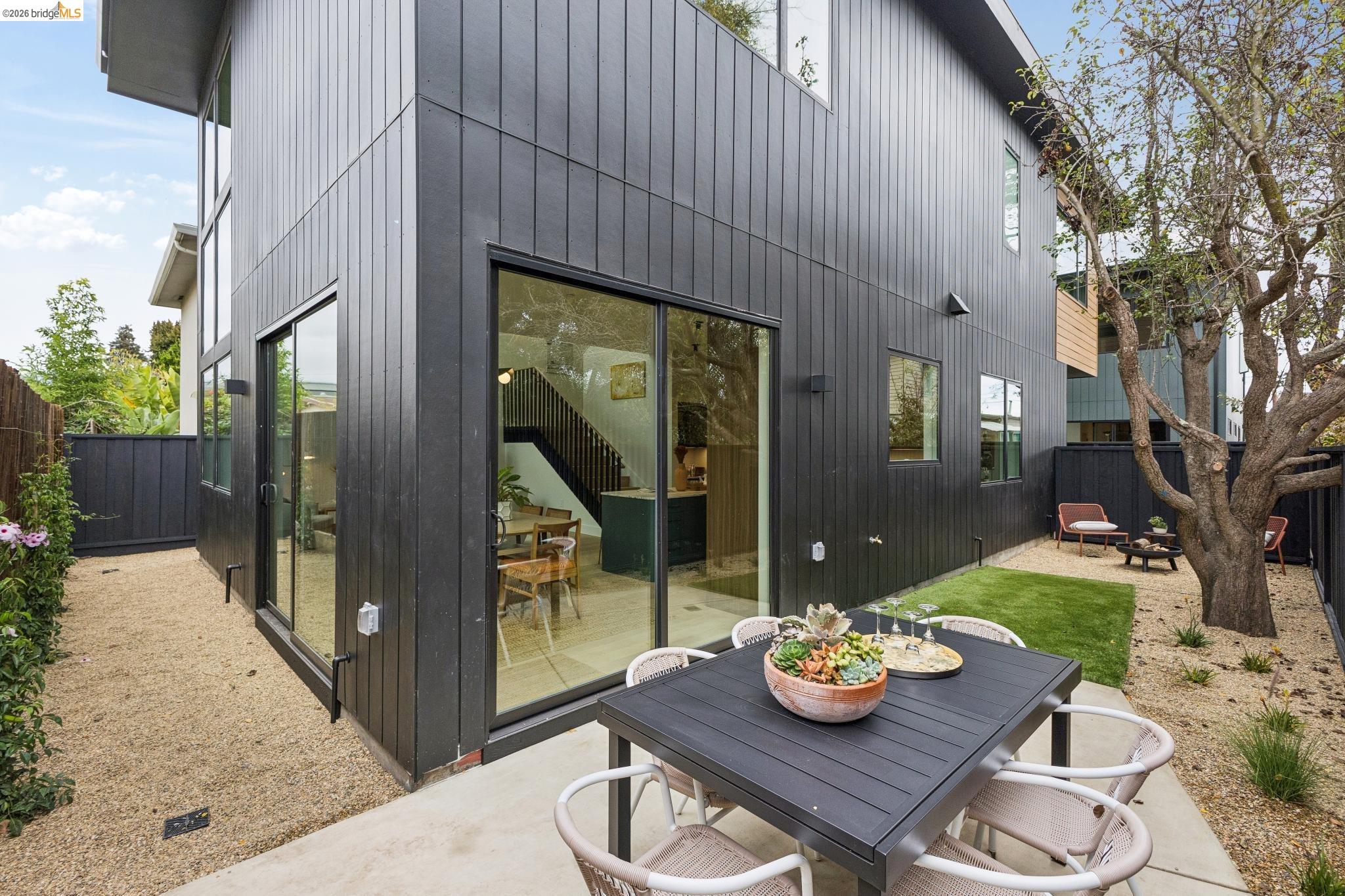 1523 Stuart Street Berkeley, CA 94703 - Photo 65 of 71 Gallery Image 65