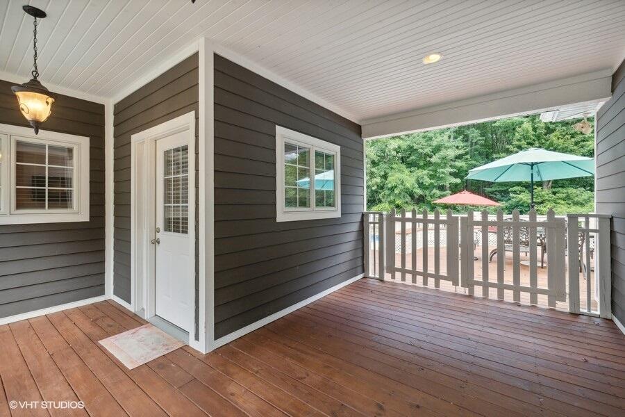 7501 Youngren Road Three Oaks, MI 49128 - Photo 21 of 28 21_7501YoungrenRd_66_Deck_LowRes