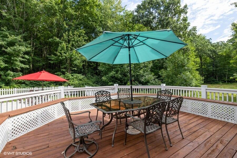 7501 Youngren Road Three Oaks, MI 49128 - Photo 22 of 28 22_7501YoungrenRd_66002_Deck_LowRes