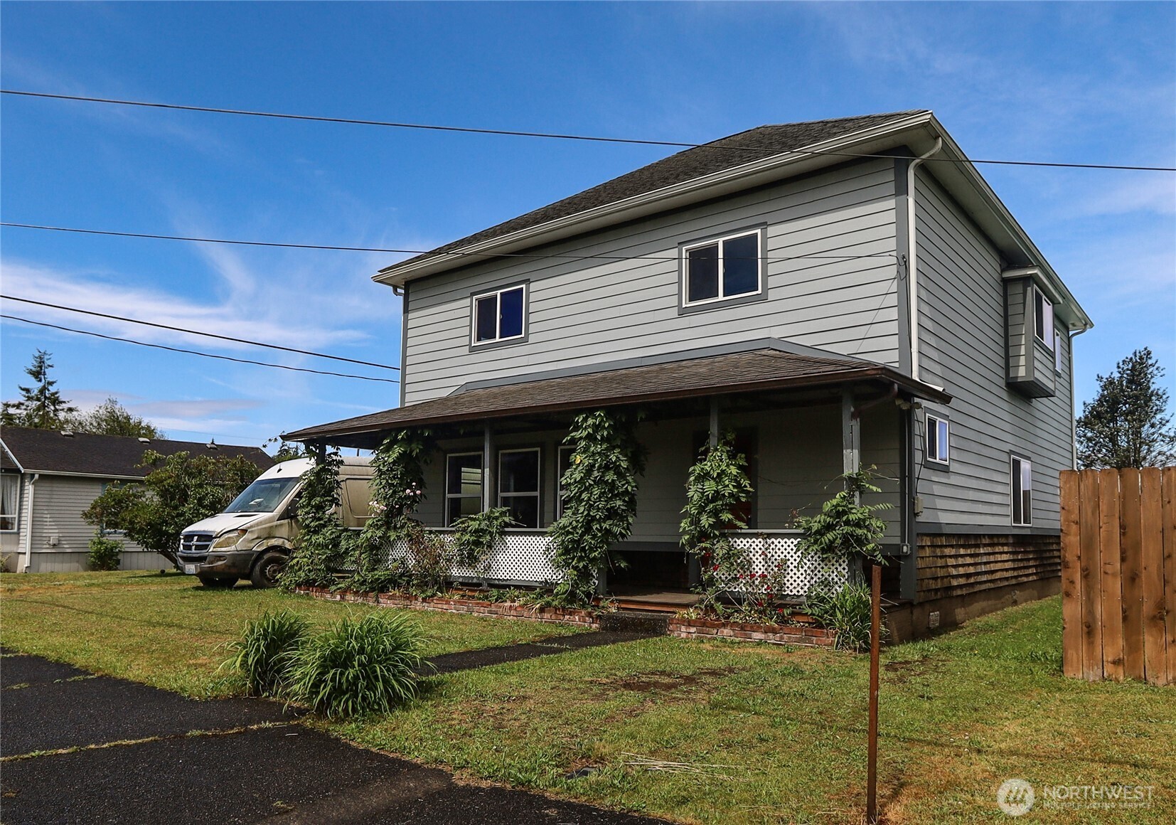 408 F Street Cosmopolis, WA 98537 - Photo 2 of 20