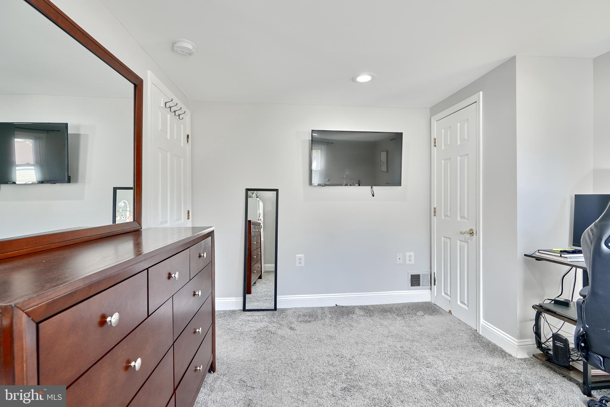 7204 Orth Road Sparrows Point, MD 21219 - Photo 25 of 29 Bedroom 2