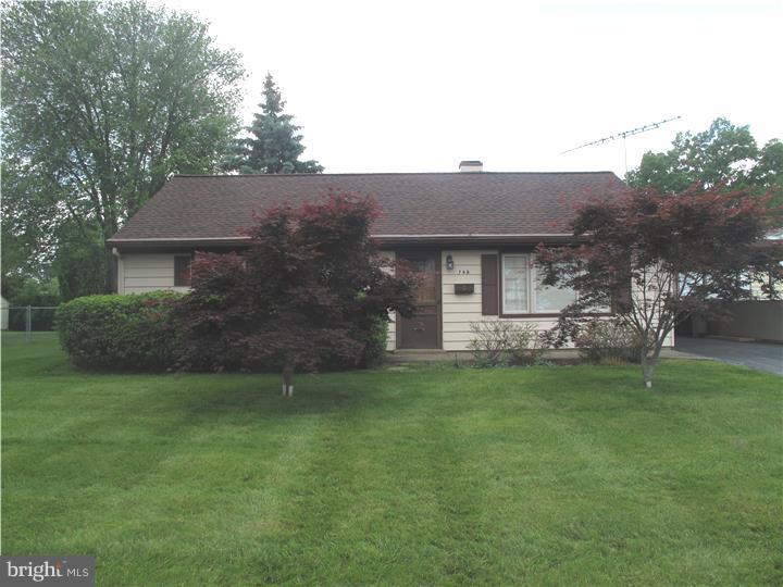 748 Locust Road Warminster, PA 18974 - Photo 2 of 18