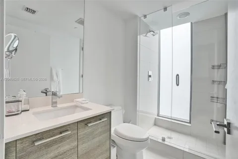 $1,895,000 | 650 Northeast 32nd Street, Unit 3901, Miami, FL 33137