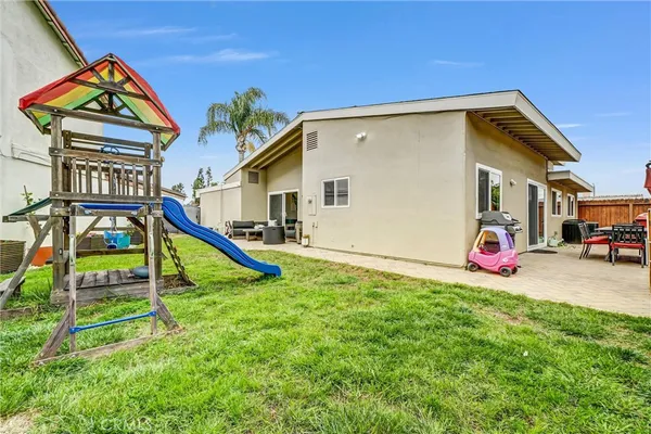 $1,195,000 | 14472 Birmingham Place, Tustin, CA 92780