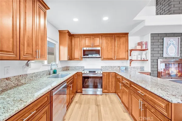 $1,195,000 | 14472 Birmingham Place, Tustin, CA 92780