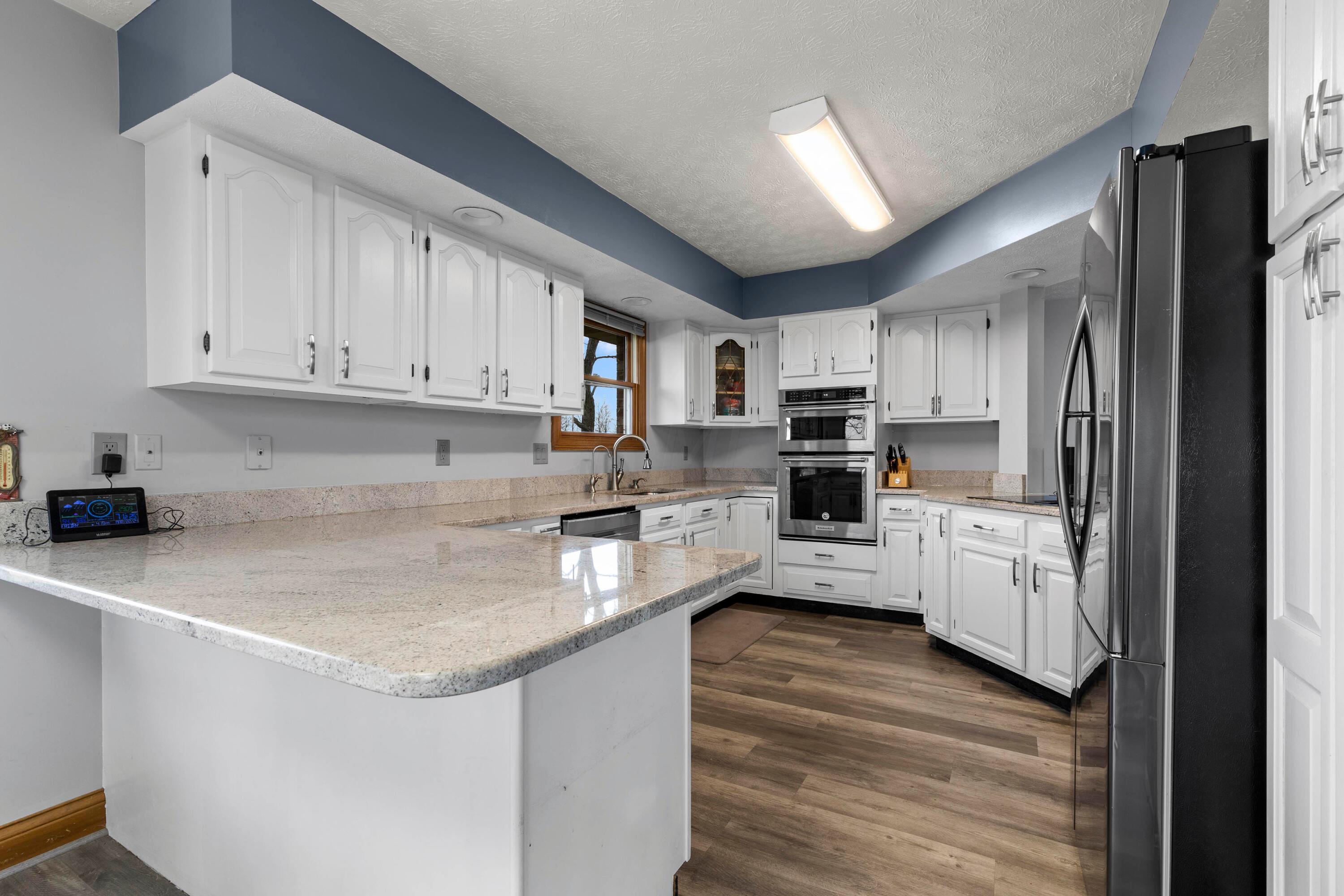 9525 Pringle-Benjamin Road London, OH 43140 - Photo 20 of 87 19. Kitchen