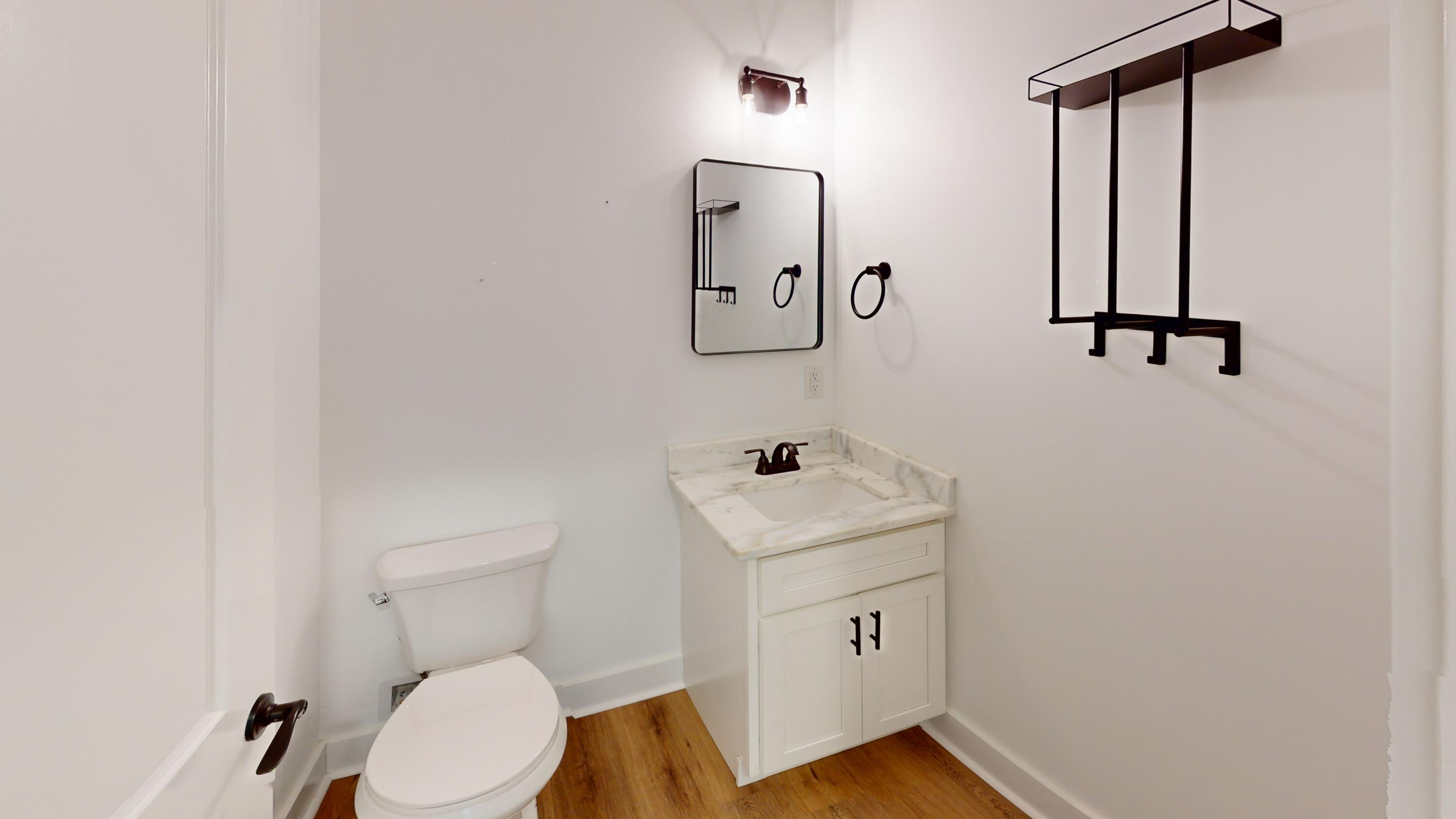 325 Henderson Road Evensville, TN 37332 - Photo 21 of 35 17-Half Bathroom