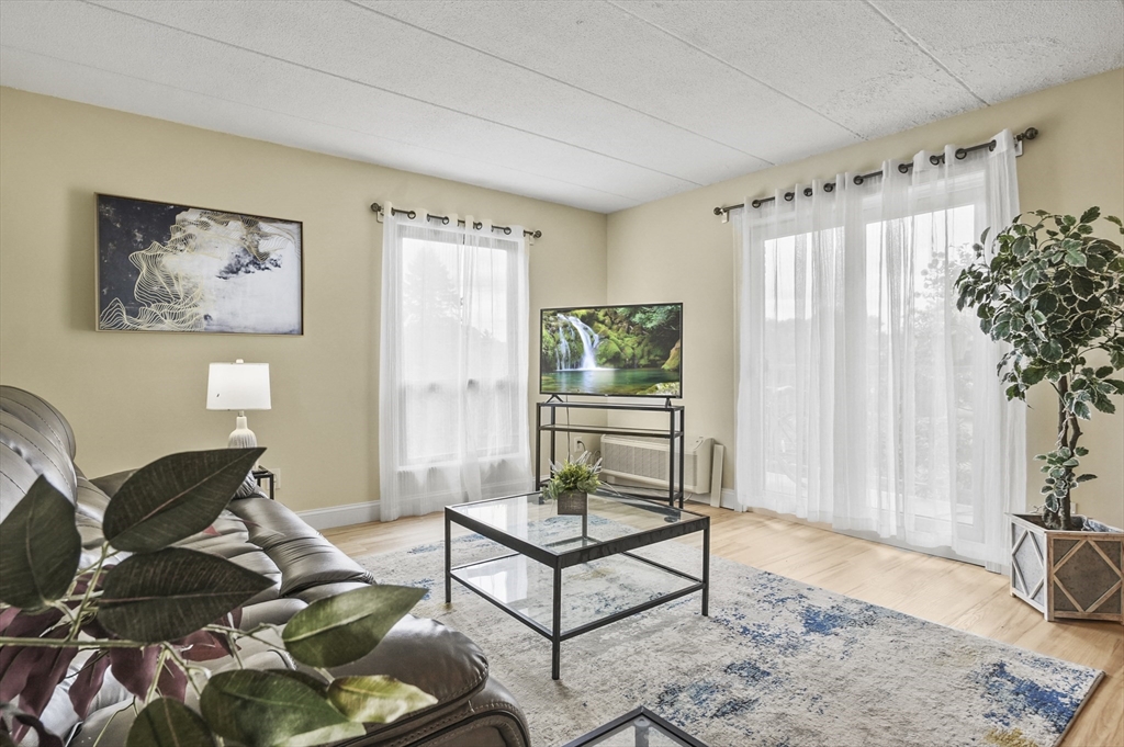 152 Turner Road, Unit 33 Holliston, MA 01746 - Photo 3 of 27 Gallery Image 3