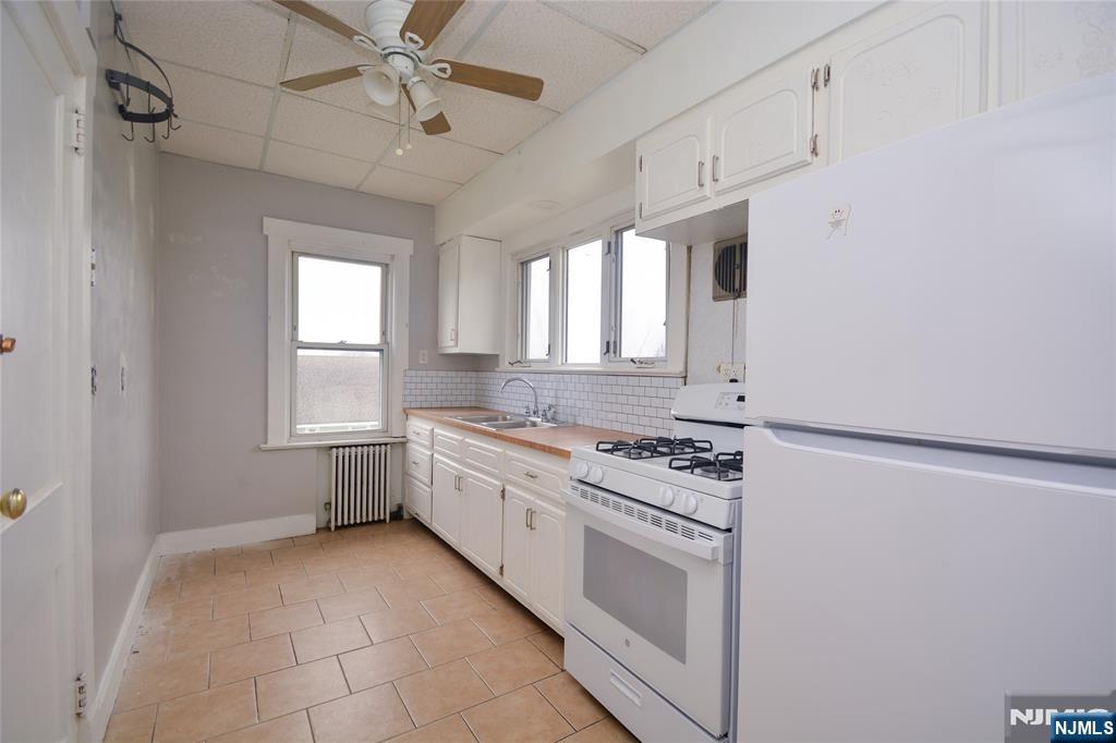 308 Hoboken Road, Unit 2 East Rutherford, NJ 07073 - Photo 12 of 18