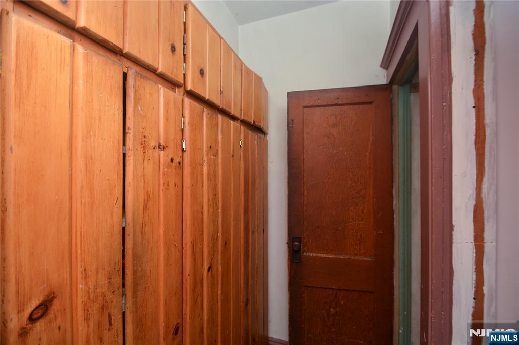 308 Hoboken Road, Unit 2 East Rutherford, NJ 07073 - Photo 13 of 18