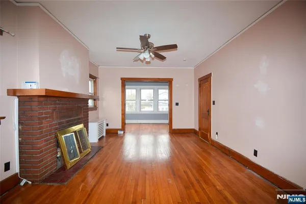 $3,200 | 308 Hoboken Road, Unit 2, East Rutherford, NJ 07073