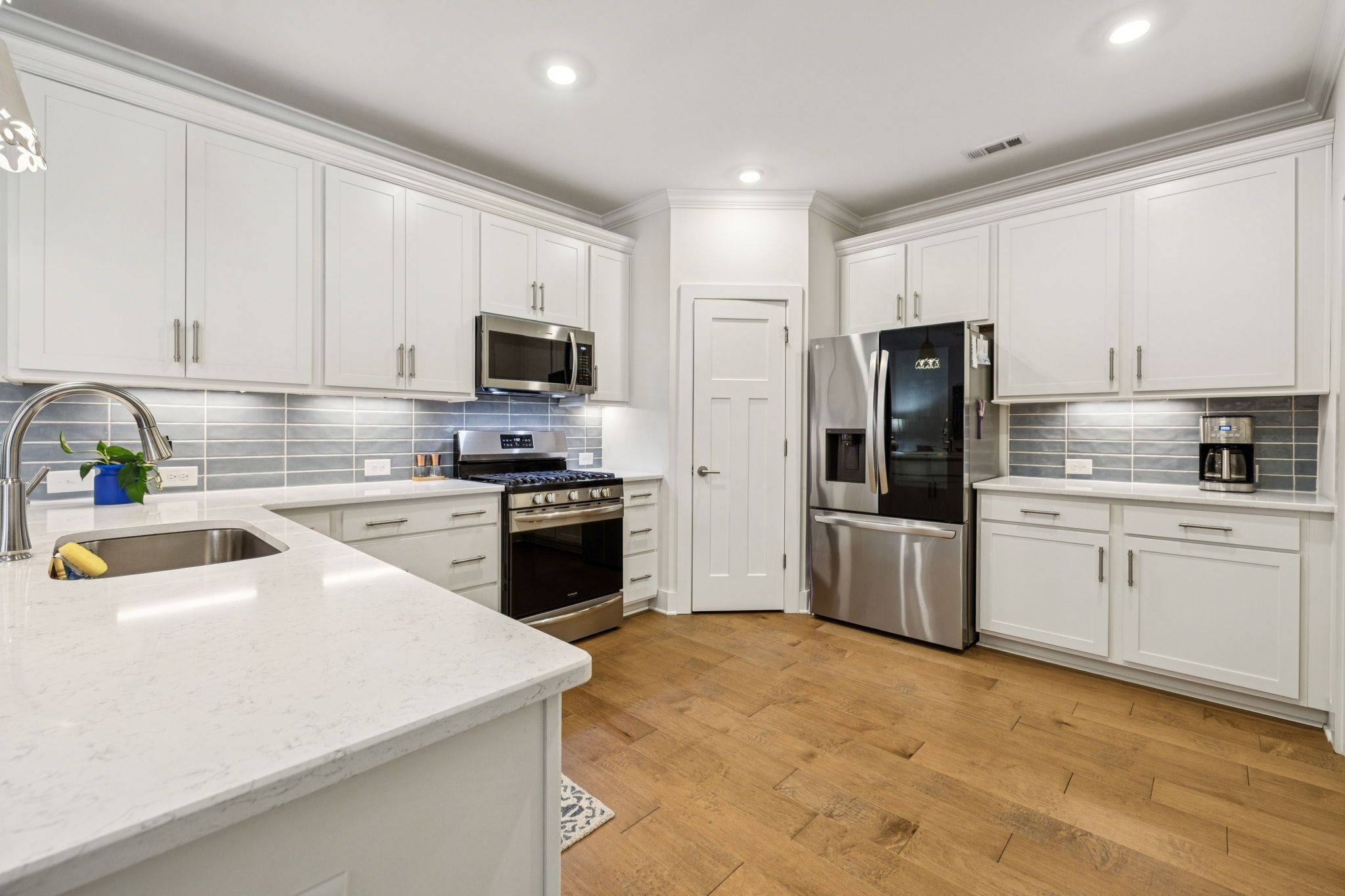 219 Cloverbrook Way Gallatin, TN 37066 - Photo 8 of 29