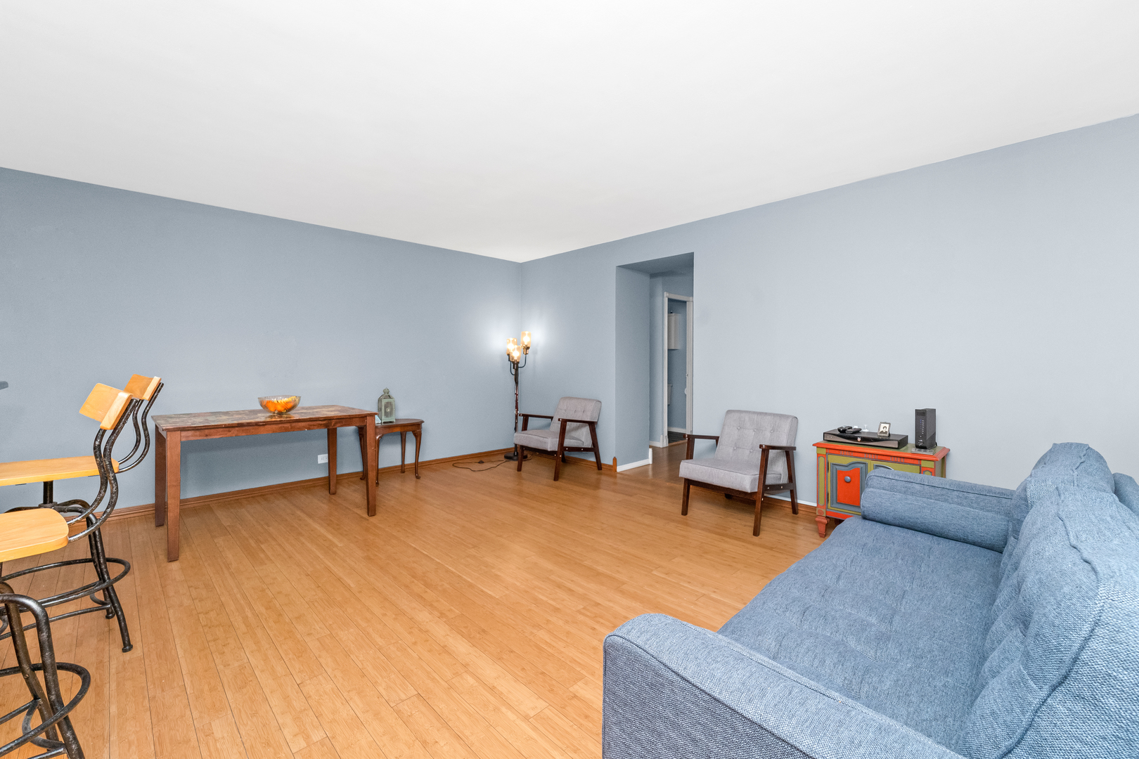 3950 North Lake Shore Drive, Unit 228 Chicago, IL 60613 - Photo 10 of 28 a living room with furniture and a pool table