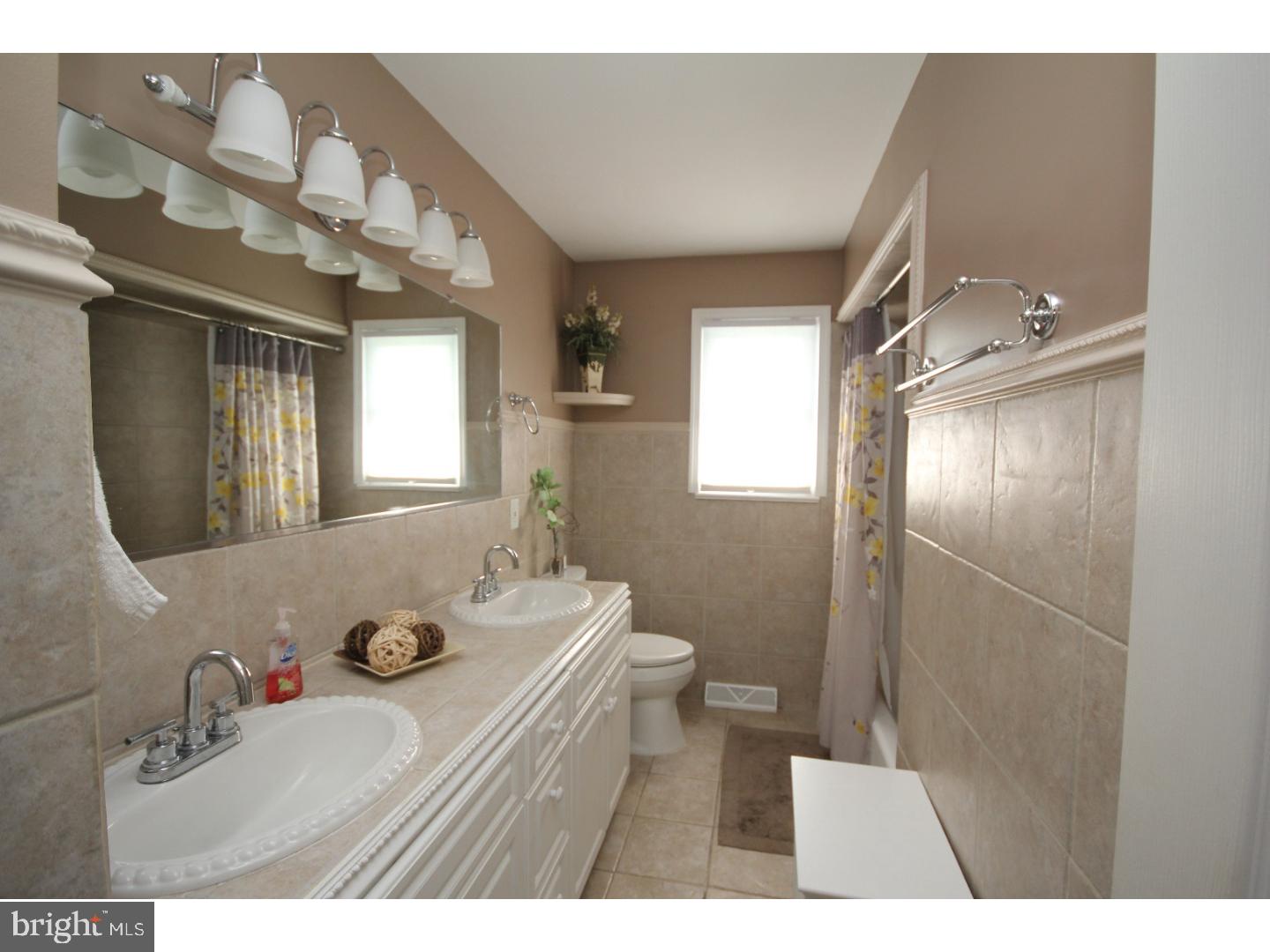275 Meadowbrook Road Robbinsville, NJ 08691 - Photo 11 of 18