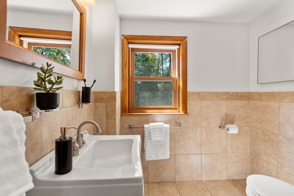 143 Howe Street Natick, MA 01760 - Photo 20 of 25 Gallery Image 20