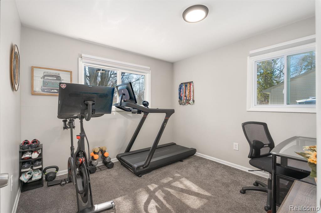 6460 Hermana Road West Bloomfield, MI 48324 - Photo 14 of 25 Gallery Image 14