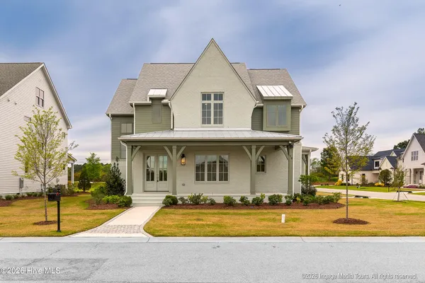 $789,900 | 16 Pinewood Cove, Snow Hill, NC 28580