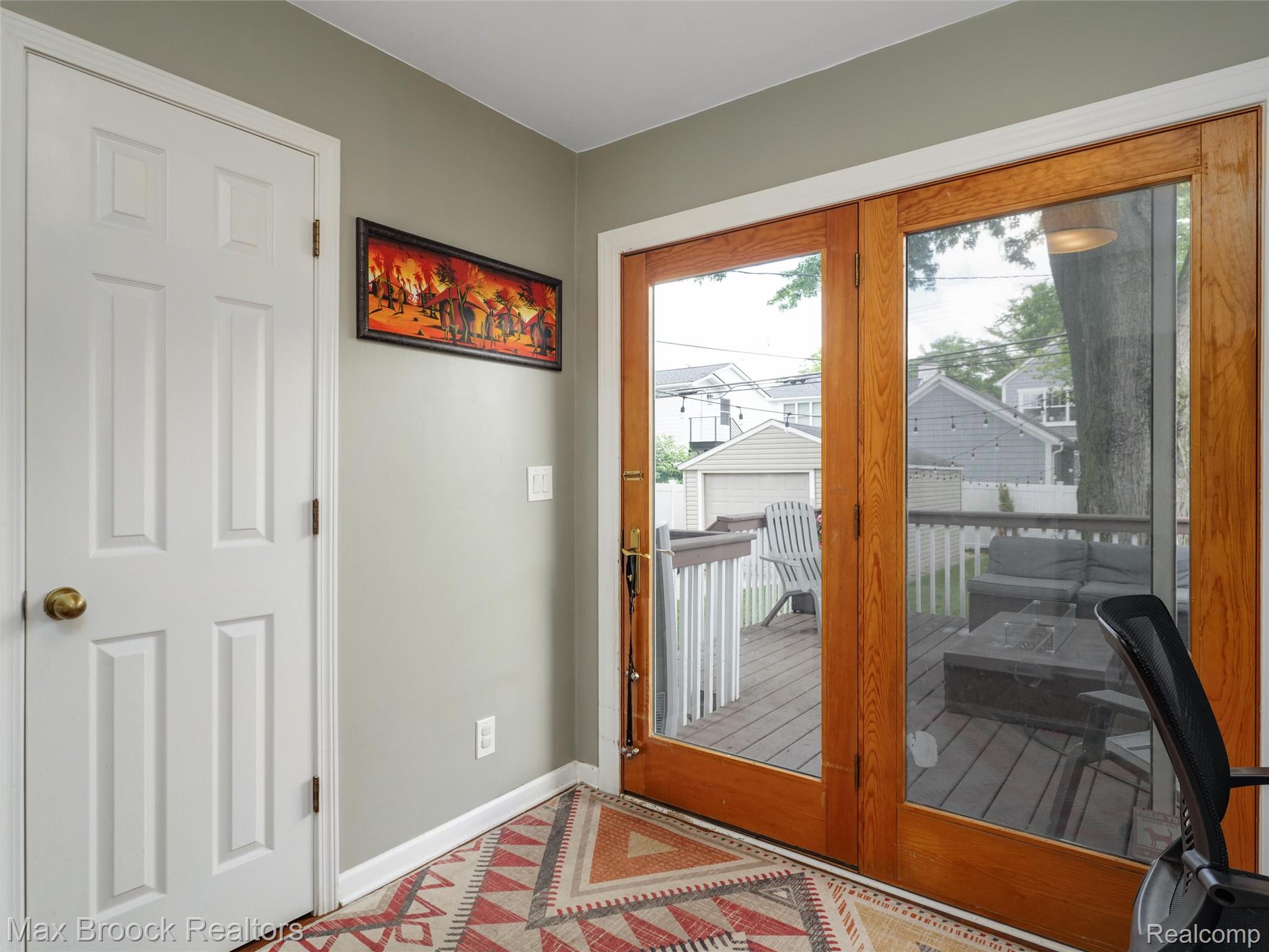 1201 Cole Street Birmingham, MI 48009 - Photo 16 of 35 24-1201 Cole St 0034.jpg