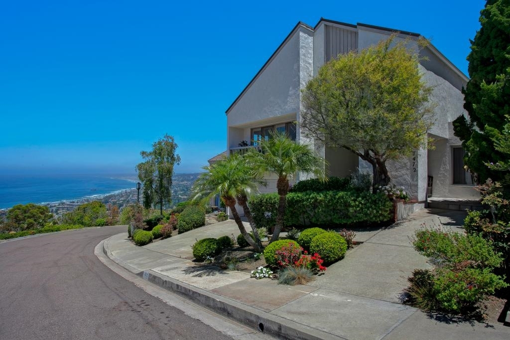 7472 Caminito Rialto La Jolla, CA 92037 - Photo 1 of 25