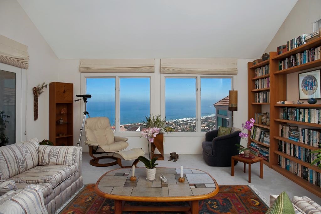 7472 Caminito Rialto La Jolla, CA 92037 - Photo 19 of 25