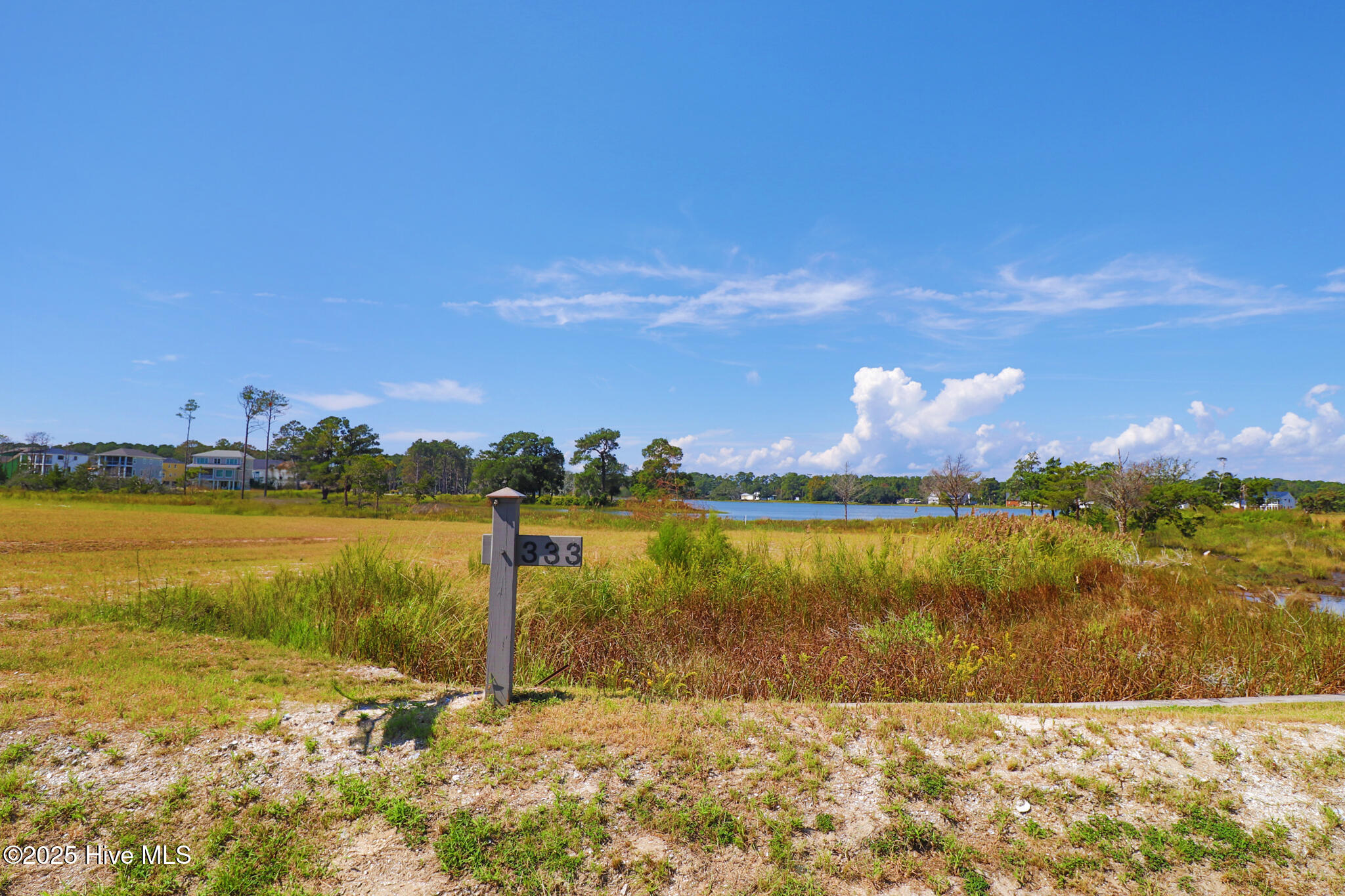 537 Freedom Park Road Beaufort, NC 28516 - Photo 3 of 22 537 Freedom Park Rd