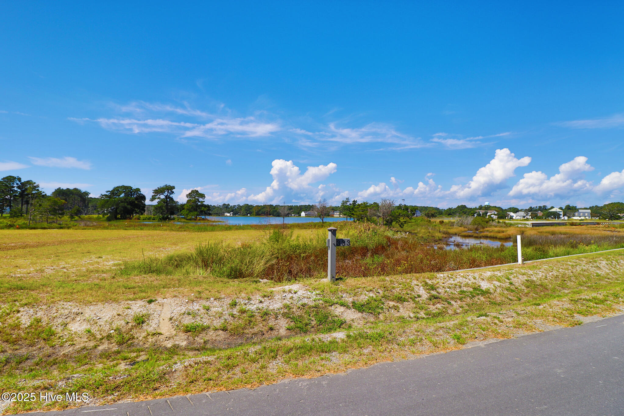 537 Freedom Park Road Beaufort, NC 28516 - Photo 4 of 22 537 Freedom Park Rd