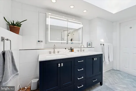 $1,200,000 | 1216-18 Panama Street, Philadelphia, PA 19107