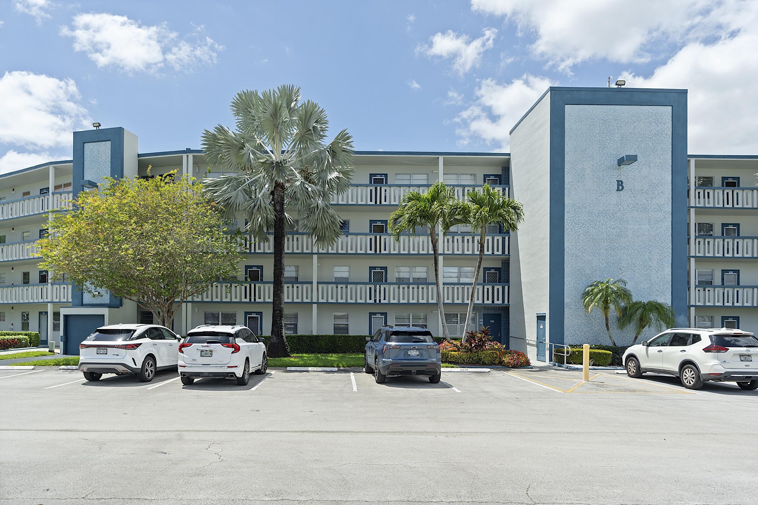 1032 Lincoln B Boca Raton, FL 33434 - Photo 2 of 45 1032 Lincoln B - -060