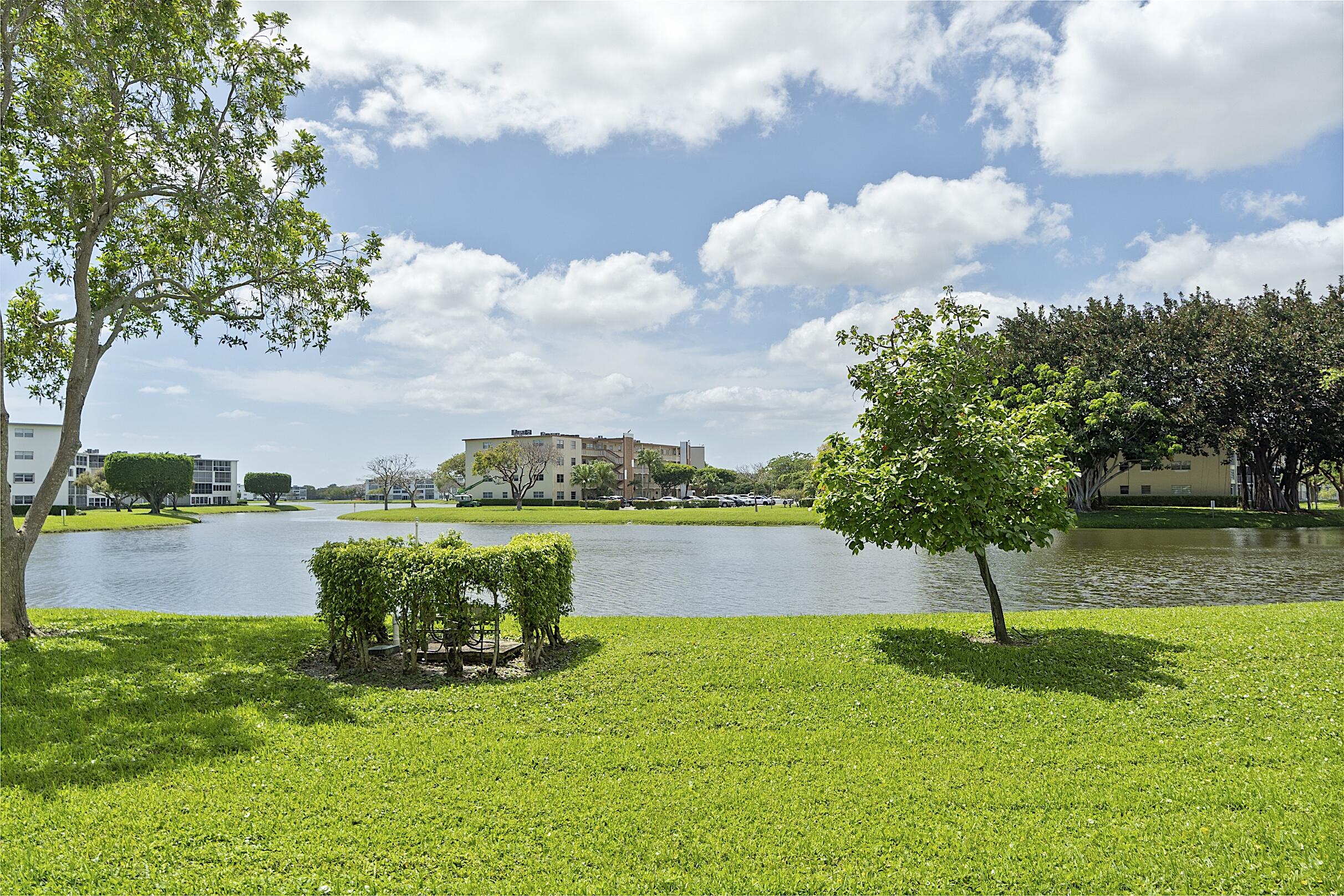 1032 Lincoln B Boca Raton, FL 33434 - Photo 29 of 45 1032 Lincoln B - -091