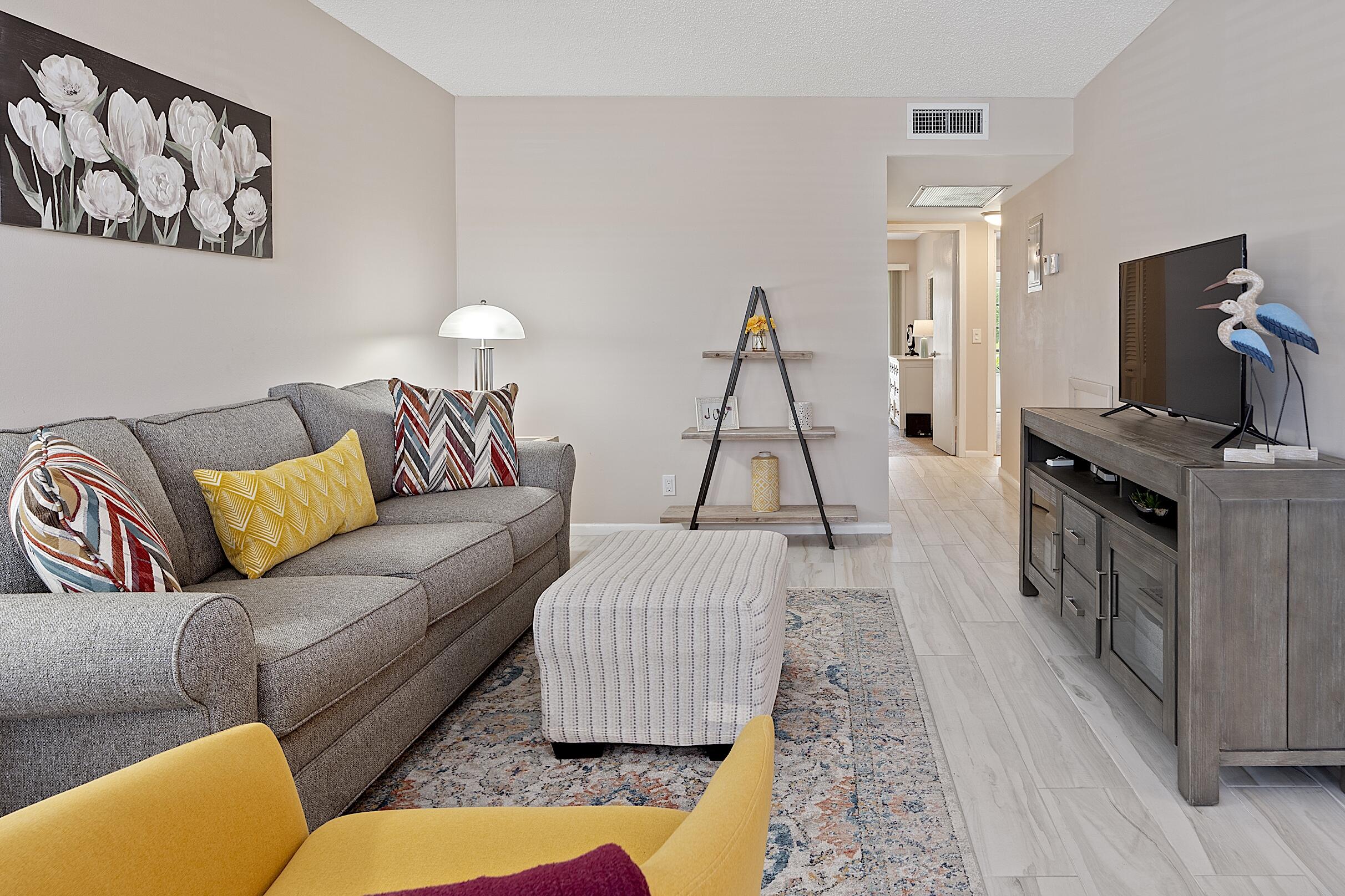 1032 Lincoln B Boca Raton, FL 33434 - Photo 5 of 45 1032 Lincoln B - -068